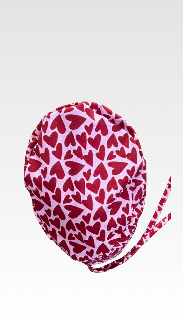 Gorro quirúrgico corazones rojos